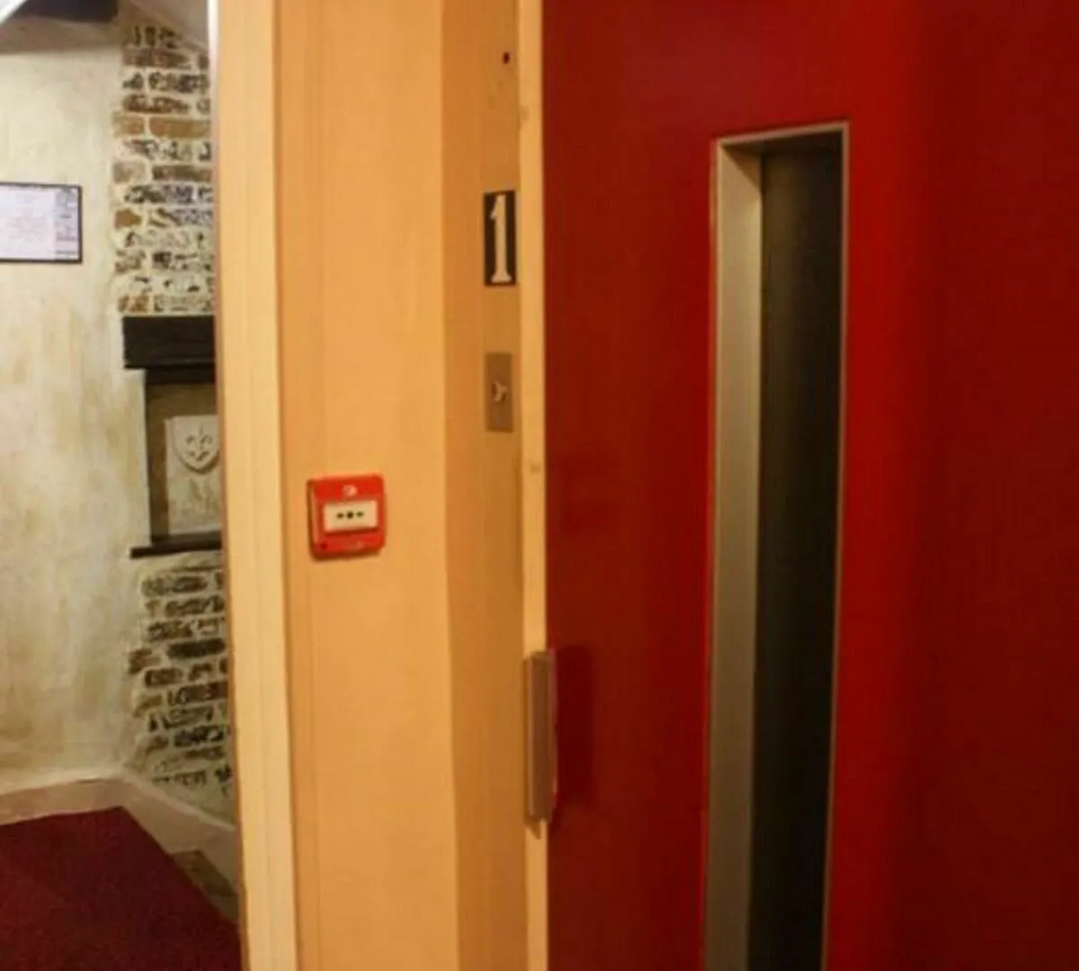 Excelsior Hotel 2*